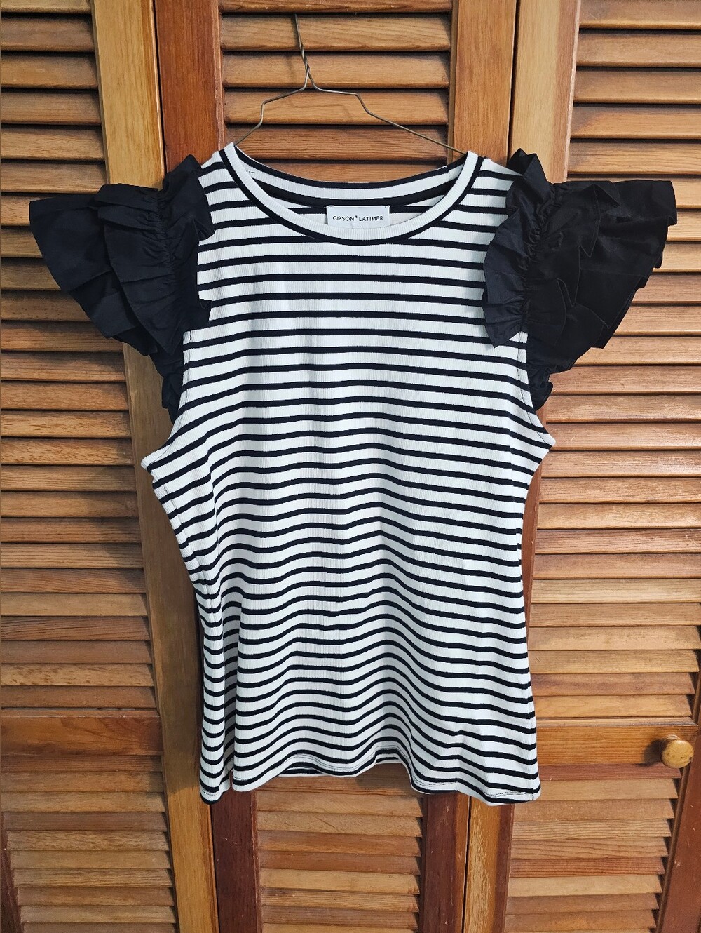 Gibson Latimer Black and White Striped Flutter Sleeve Top Large